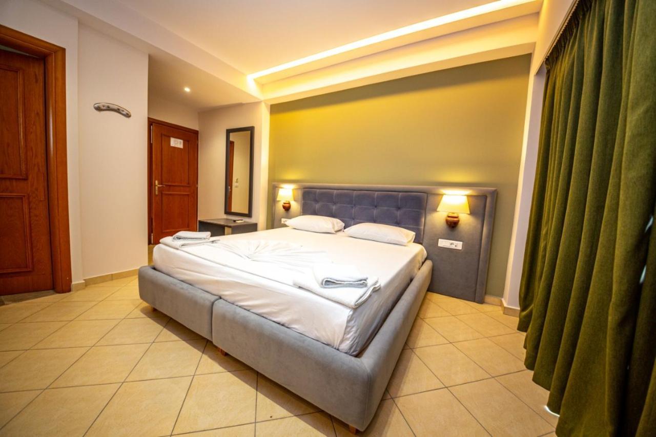 Hotel Vista Mare Ksamil Eksteriør billede